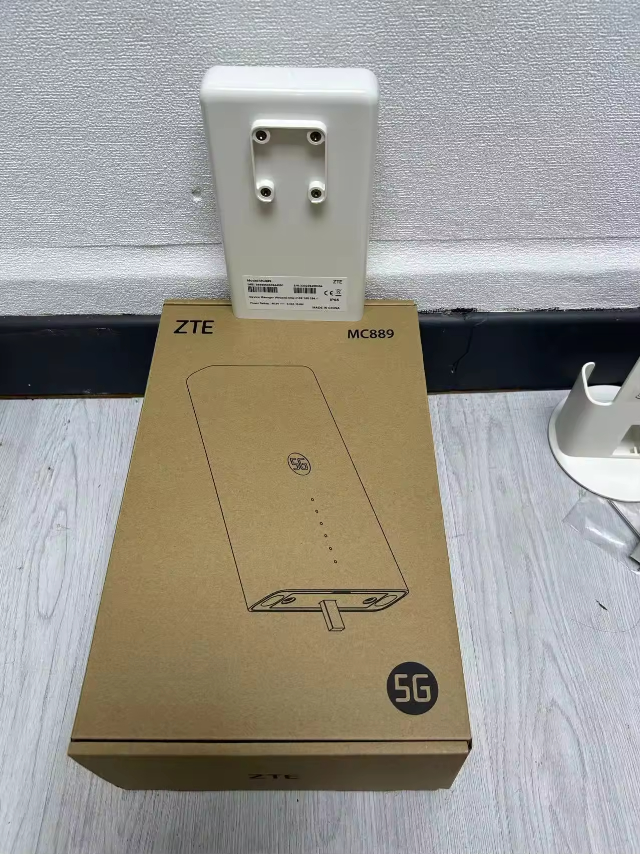 Original 5G router MC889 FWA Outdoor CPE Router X62 NSA+SA Sim Card 2.5G Gigabit Router Slot Sub6+mmW - Image 7