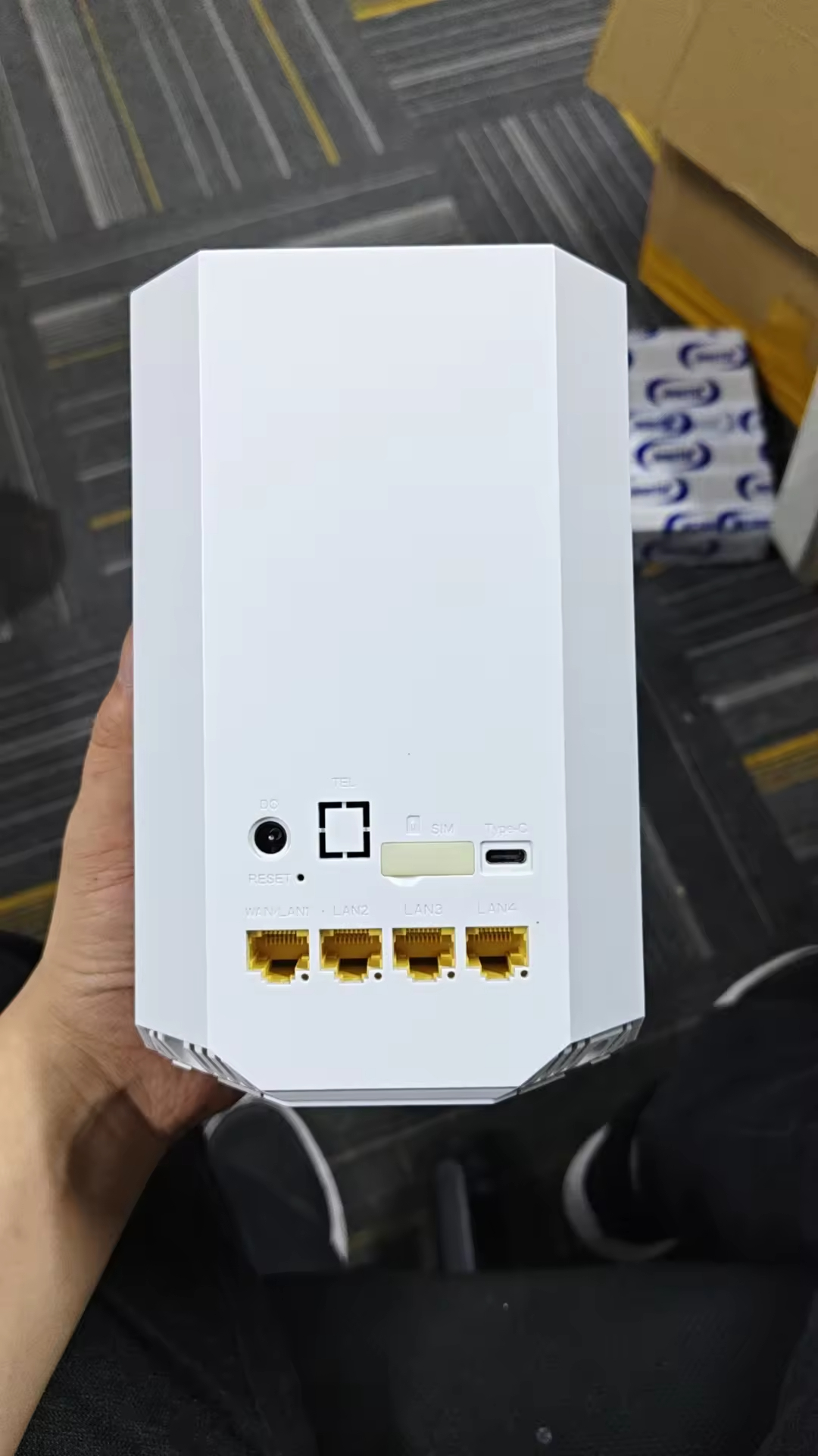 ZLT X28 MAX 5G CPE Wireless Router WiFi 6 Dual Band NSA+SA Mode Extend Gigabit With Sim Card Slot Indoor 5G Modem - Image 3