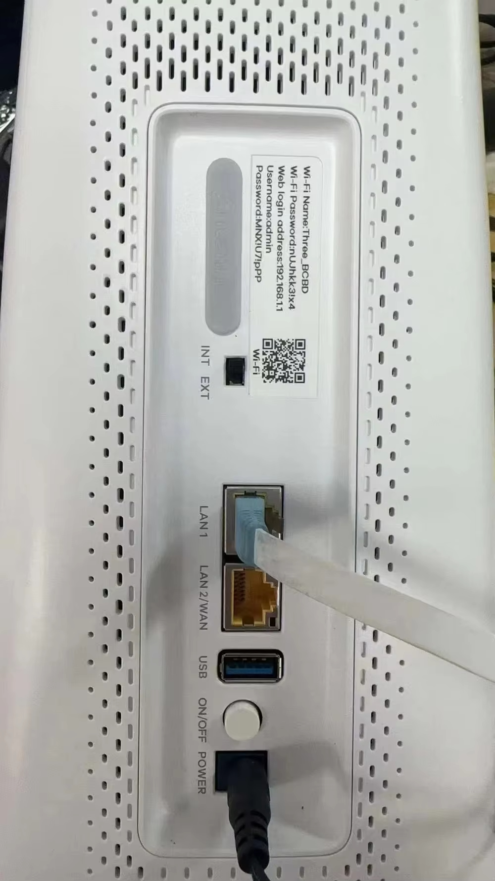 Zyxel NR5103E 5G Router 4.7Gbps Wi Fi 6 4x External Antenna Ports TS9 Mesh Router 4G+LTE CPE Router - Image 7
