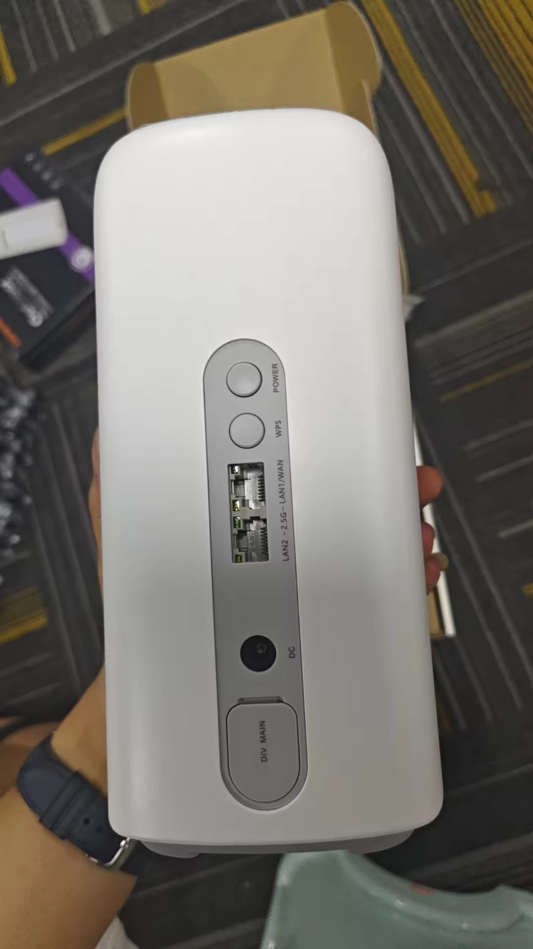 5G CPE LG6851 Snapdragon X62 4x Ethernet Ports incl. 2.5G WiFi6 Enterprise Router Movable Gigabit WAN/LAN - Image 5